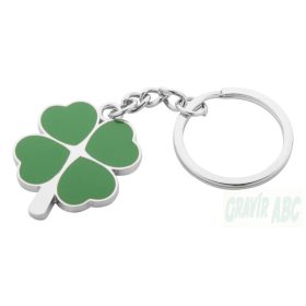 Négylevelű lóhere kulcstartó gravírozással