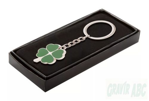 Négylevelű lóhere kulcstartó gravírozással